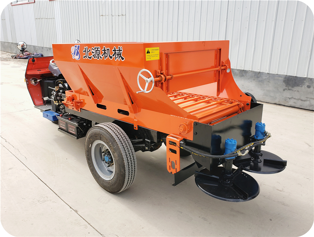 1.5方三轮自走式撒肥车