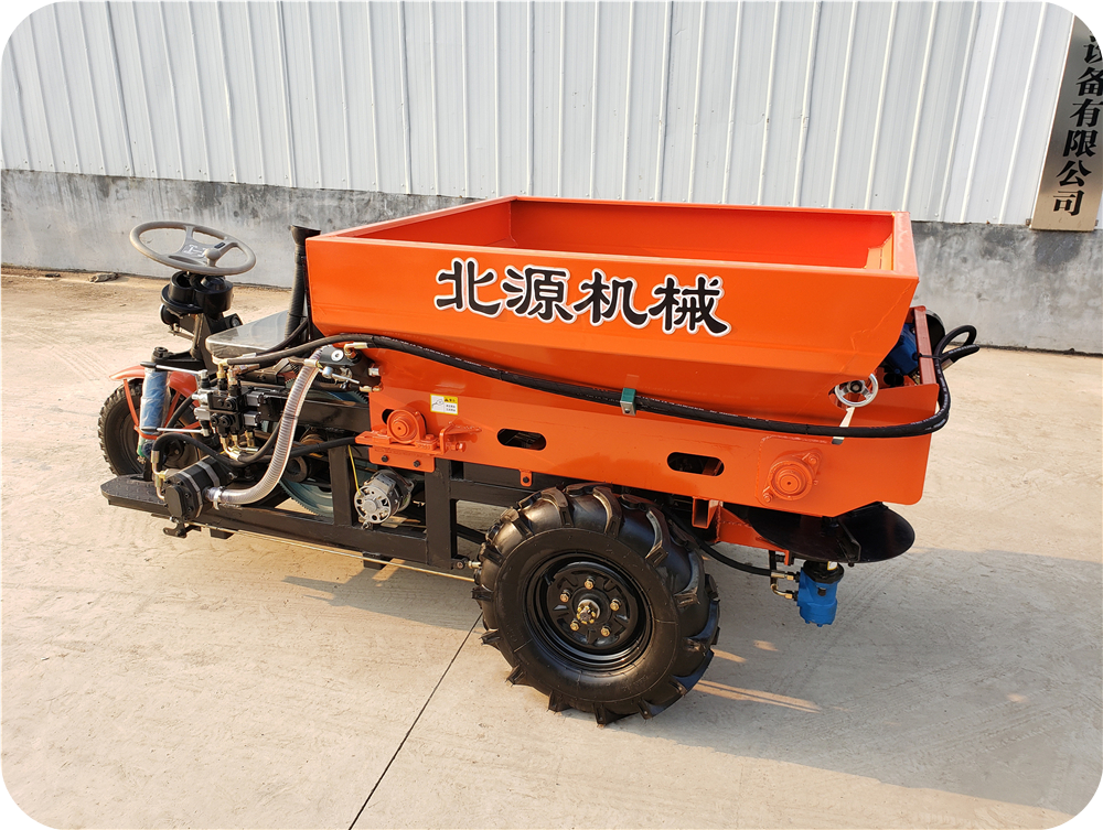 三轮车自走式撒肥机