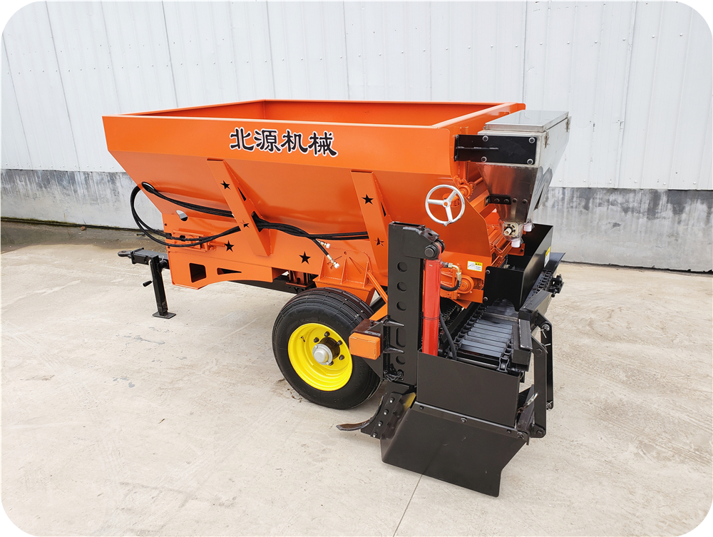 小型果园撒肥车