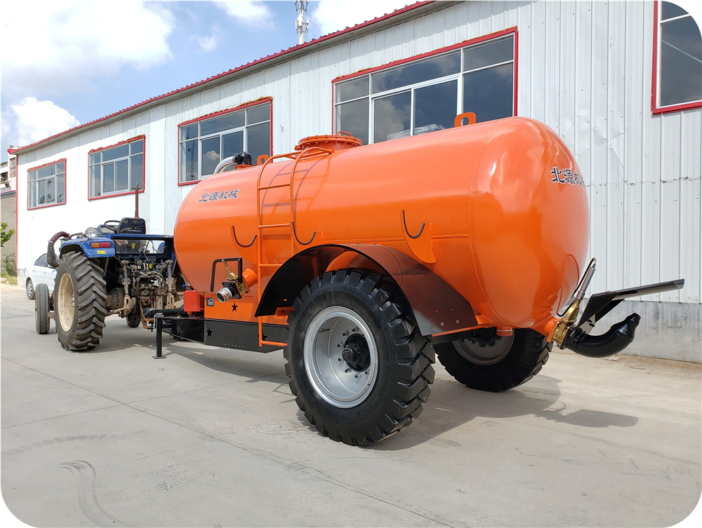 发酵沼液肥撒施机