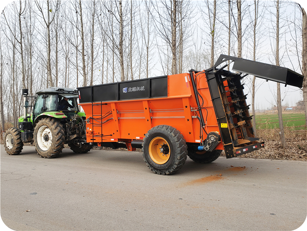 大型竖绞龙撒粪车