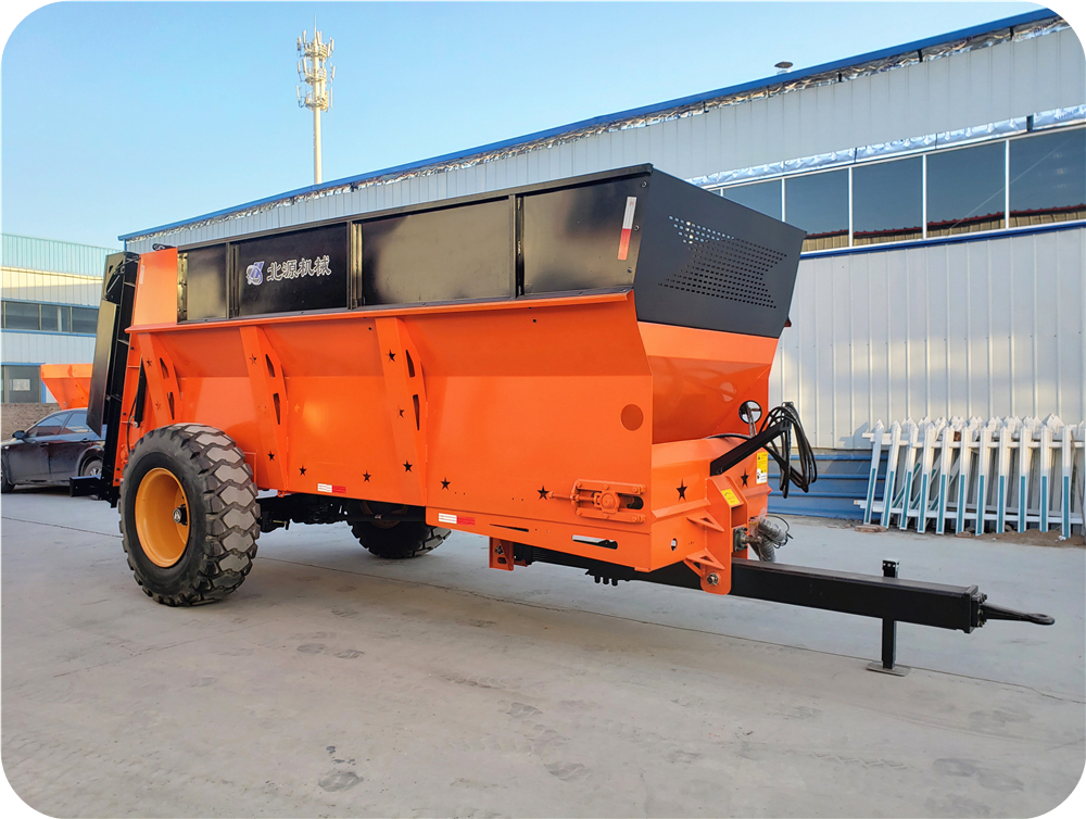 固体有机肥抛撒车