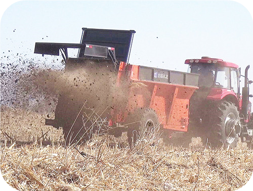 黑龙江牛粪抛粪车