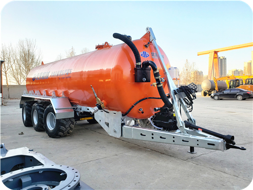 混合尿液施肥罐车